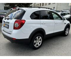 Chevrolet Captiva 2,2 - 15