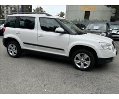 Škoda Yeti 1,6 TDI+Elegance SERVIS SKODA ! - 15