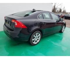 Volvo S60 2,0 D2 88kW NAVI 1.MAJ - 6