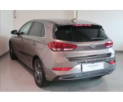 Hyundai i30 1,5 T-GDI Mild Hyb SMART PLUS - 6