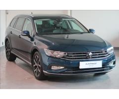 Volkswagen Passat 2,0 TDI 110kW DSG ELEGANCE - 3