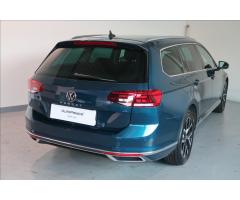 Volkswagen Passat 2,0 TDI 110kW DSG ELEGANCE - 4