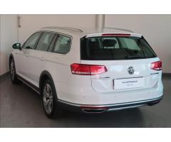 Volkswagen Passat 2,0 TDI 4MOTION DSG Alltrack - 6