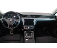 Volkswagen Passat 2,0 TDI 4MOTION DSG Alltrack - 9