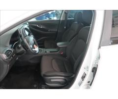 Hyundai i30 1,6 CRDi Style DCT kombi - 7