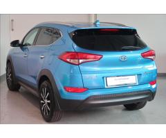 Hyundai Tucson 1,7 CRDI 85kW STYLE 4x2 - 6