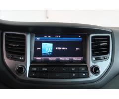 Hyundai Tucson 1,7 CRDI 85kW STYLE 4x2 - 11