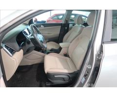 Hyundai Tucson 1,6 T-GDI 130kW TRIKOLOR 4x2 - 7