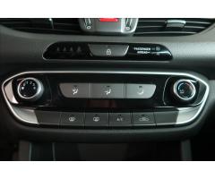 Hyundai i30 1,0 T-GDI COMFORT TRIKOLOR - 12