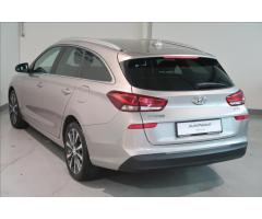 Hyundai i30 1,6 CRDi 136 All Inclusive kombi - 6