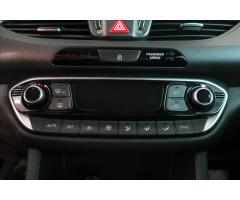 Hyundai i30 1,6 CRDi 136 All Inclusive kombi - 15