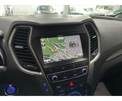 Hyundai Santa Fe 2,2   CRDI 4WD PREMIUM TAŽNÉ - 13