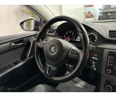 Volkswagen Passat 2,0   TDI TEMPOMAT NAVI TAŽNÉ - 15