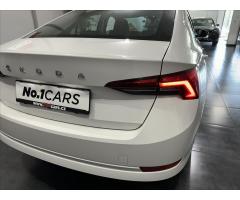 Škoda Octavia 2,0   TDI FULL LED KEY-LESS - 22