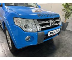 Mitsubishi Pajero 3,2   DI-D INTENSE 7 MÍST TAŽNÉ - 20