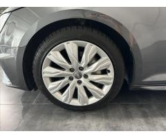 Audi A4 2,0   40TDI S-LINE QUATTRO LED - 33