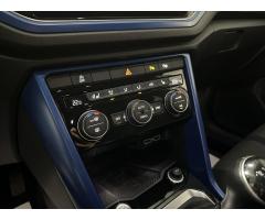 Volkswagen T-Roc 1,6   TDI R-LINE VIRTUAL TAŽNÉ - 13