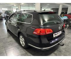 Volkswagen Passat 2,0   TDI 4x4 HIGHLINE PANO - 4