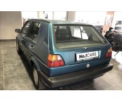 Volkswagen Golf 1,6   TURBO DIESEL VETERÁN - 3