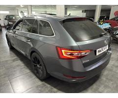 ŠKODA SUPERB COMBI 2.0TDI 140 LAURIN&K 4X4 DSG 7ST