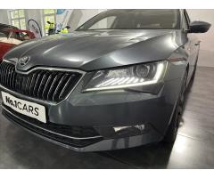 Škoda Superb 2,0   TDI L&K 4X4 PANORAMA TZ - 28