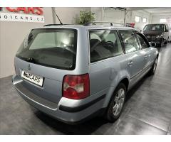 Volkswagen Passat 2,0   i PO ROZVODECH VÝPRODEJ - 5