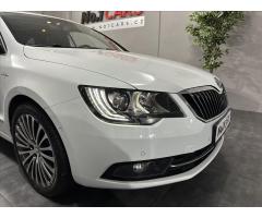 Škoda Superb 2,0   TDI L&K WEBASTO PANO TZ - 33