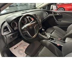 Opel Astra 1,4   T BI-XEN KAMERA TAŽNÉ - 7