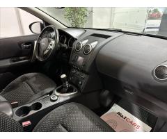 Nissan Qashqai 2,0   DCI 4X4 PANORAMA TAŽNÉ - 13