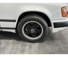 Mercedes-Benz Třídy E 2,6   W124 260E SUPER STAV - 21