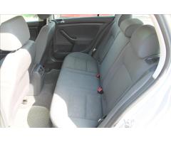 Volkswagen Golf 1.6i 75kW - 8