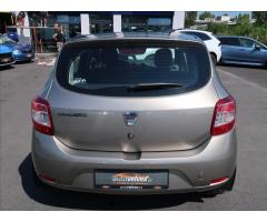 Dacia Sandero 1,2 i,16V,1maj,serv.kn.,klima - 8