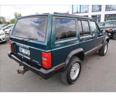 Jeep Cherokee 2,5 TD,SPORT,tažné,4x4,EKOzaplaceno - 3