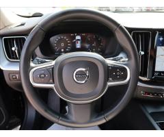 Volvo XC60 2,0 B4,145kW,MomentumPro,DPH - 16