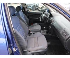 Volkswagen Golf 1,6 MPi,77kW,Klimatizace,09/26 - 13