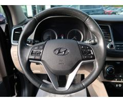 Hyundai Tucson 1,7 CRDI,85kW,Trikolor,1majČR - 17