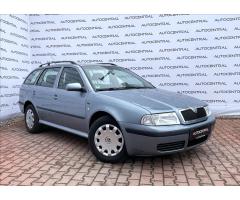 ŠKODA SUPERB COMBI 2.0TDI 140 LAURIN&K 4X4 DSG 7ST