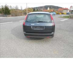 Ford Focus 1,6 74 kW Serviska KLIMA - 6