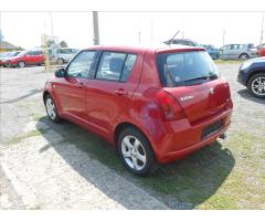 Suzuki Swift 1,4 68 kW 4x4 KLIMA Serviska - 8