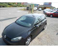 Volkswagen Golf 1,6 TDI 77kW VI.  Serviska - 31