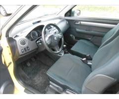 Suzuki Swift 1,3 i 16V 68 kW Serviska KLIMA - 7