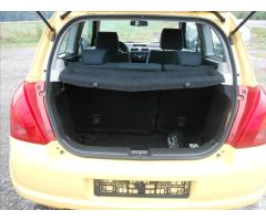 Suzuki Swift 1,3 i 16V 68 kW Serviska KLIMA - 10