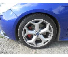 Ford Focus 2,0 ST 184 kW Serviska - 10