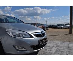 Opel Astra 1,7 CDTi 81kW TAŽNÉ - 13