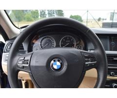 BMW Řada 5 2,0 520d • 135KW • PO SERVISE - 33