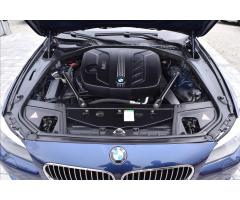 BMW Řada 5 2,0 520d • 135KW • PO SERVISE - 46