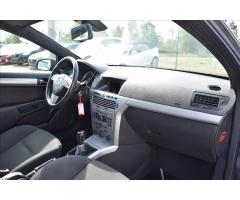 Opel Astra 1,9 CDTi 110kW SPORT•ALU•KLIMA - 20