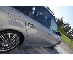 BMW Řada 3 3,0 330dx 170Kw Touring - 10