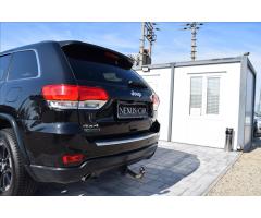 Jeep Grand Cherokee 3,0 L V6 CRD 140KW•4WD•KŮŽE - 12