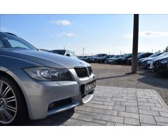 BMW Řada 3 3,0 330dx 170Kw Touring - 12